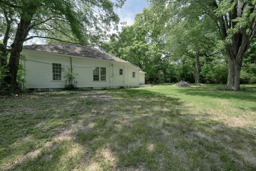 409 S Boyd Street Lindale, TX 75771