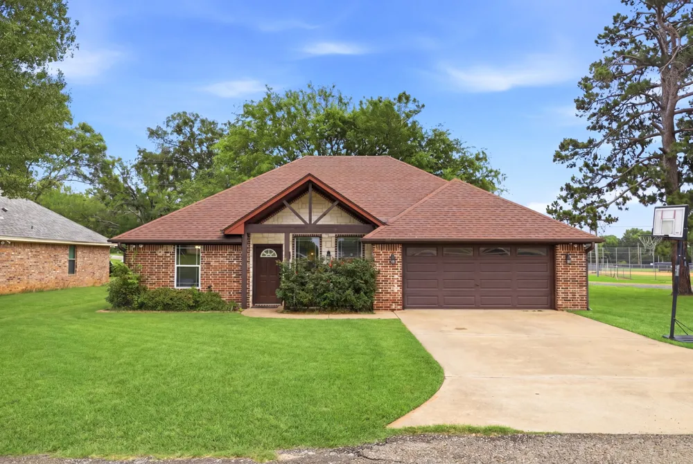605 Penny Lane Lindale, TX 75771