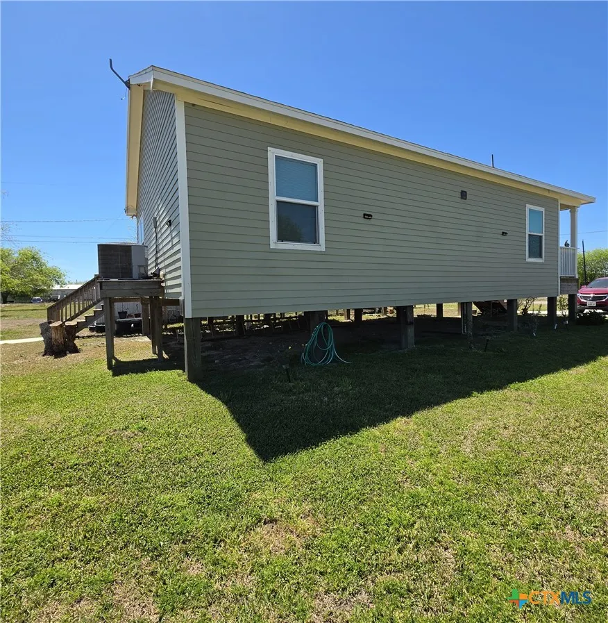 501 S 13th Street Seadrift, TX 77983