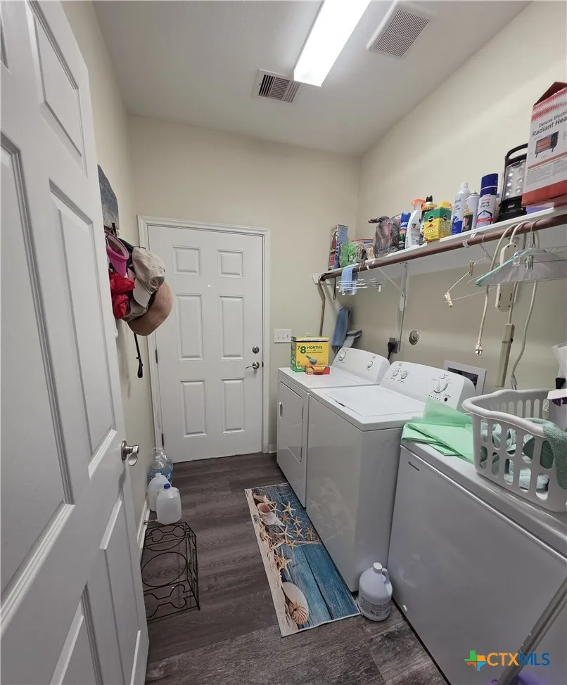 501 S 13th Street Seadrift, TX 77983