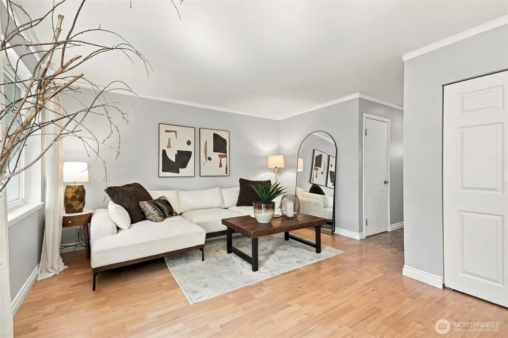 21116 80th Avenue W #7 Edmonds, WA 98026