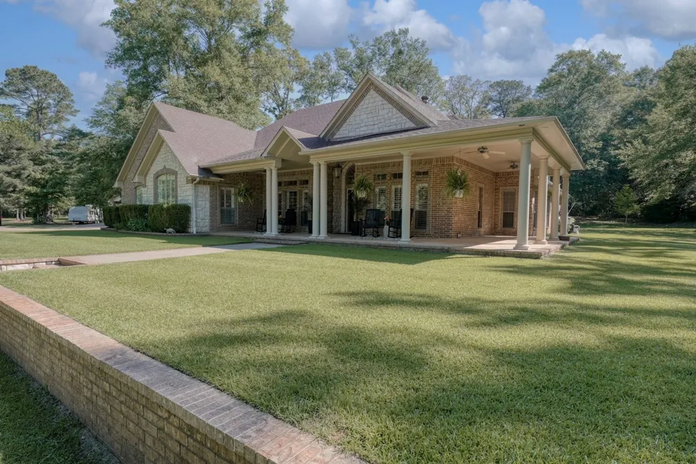 17898 Fm 16 W Lindale, TX 75771