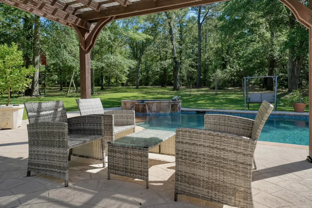 17898 Fm 16 W Lindale, TX 75771
