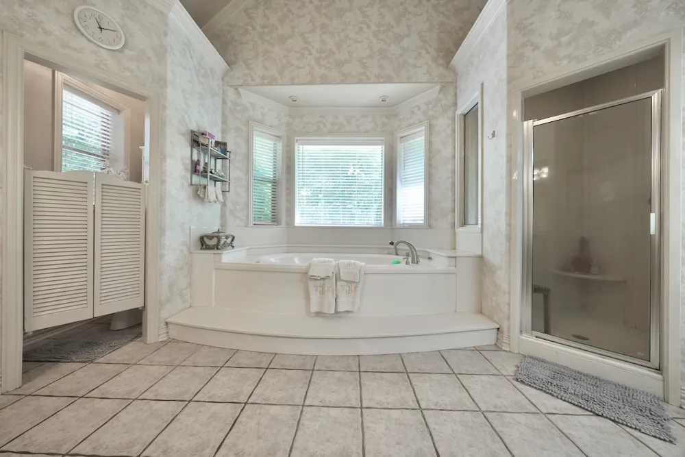 17898 Fm 16 W Lindale, TX 75771