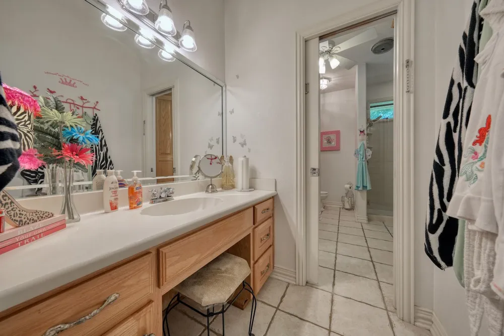 17898 Fm 16 W Lindale, TX 75771