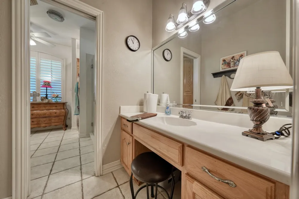 17898 Fm 16 W Lindale, TX 75771