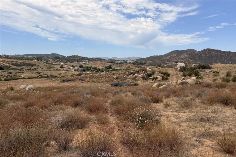 Barnes Lane Menifee, CA 92584