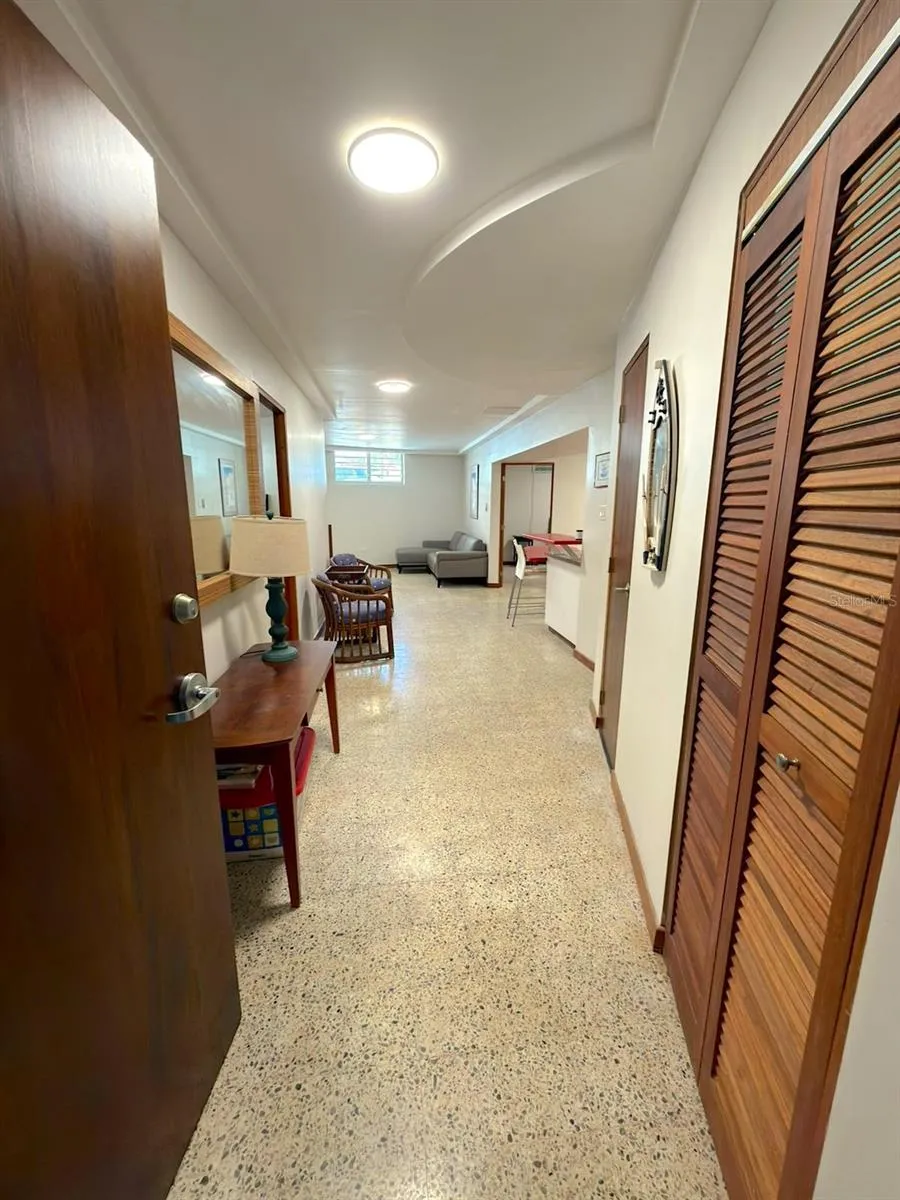 185 CALLE PINE GROVE #B-1 Carolina, PR 00979