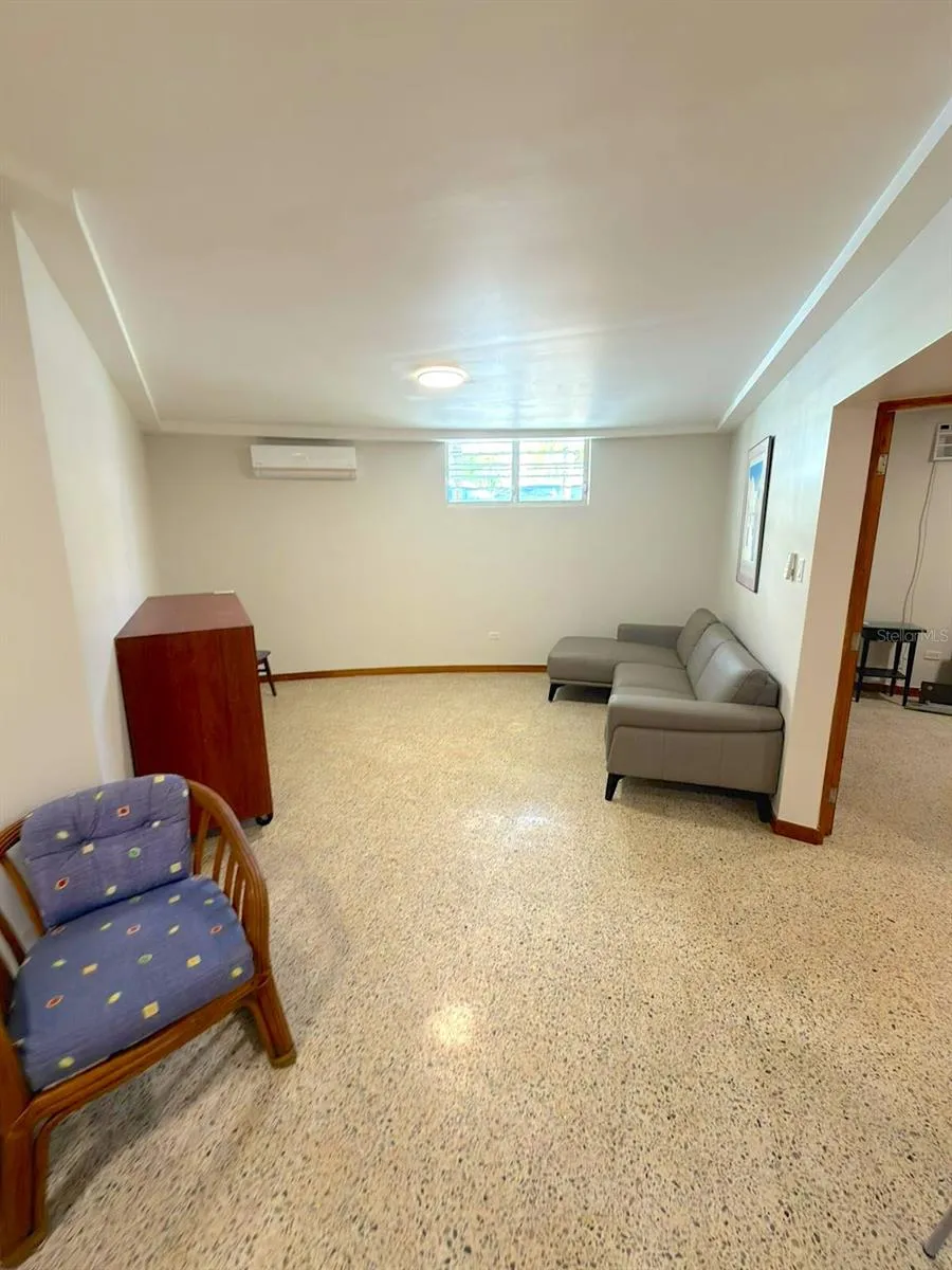 185 CALLE PINE GROVE #B-1 Carolina, PR 00979