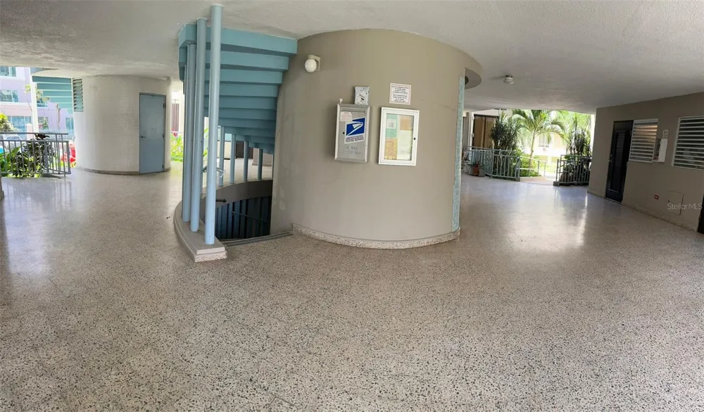 185 CALLE PINE GROVE #B-1 Carolina, PR 00979