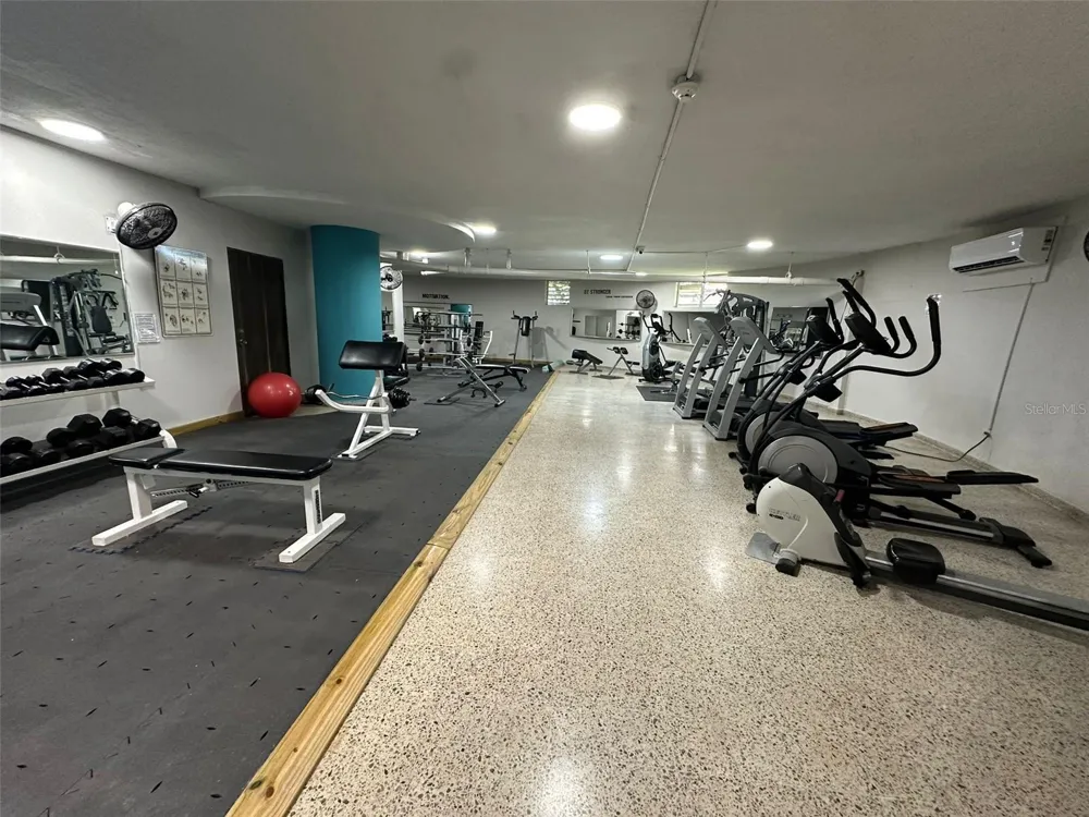 185 CALLE PINE GROVE #B-1 Carolina, PR 00979