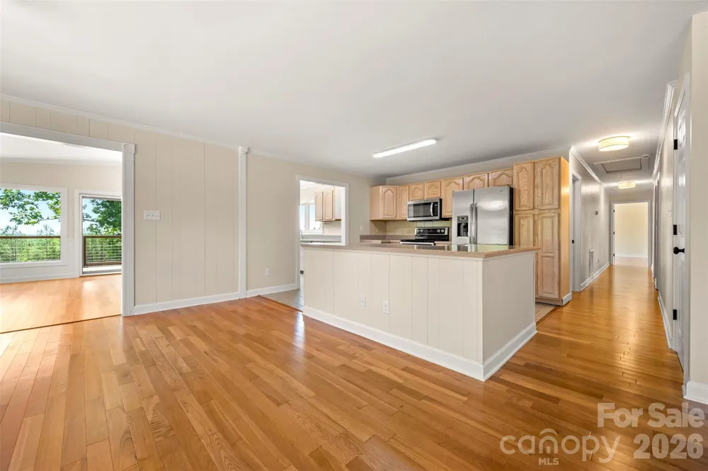 5732 S Nc 9 Highway Tryon, NC 28782