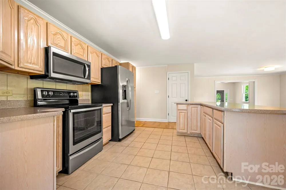 5732 S Nc 9 Highway Tryon, NC 28782
