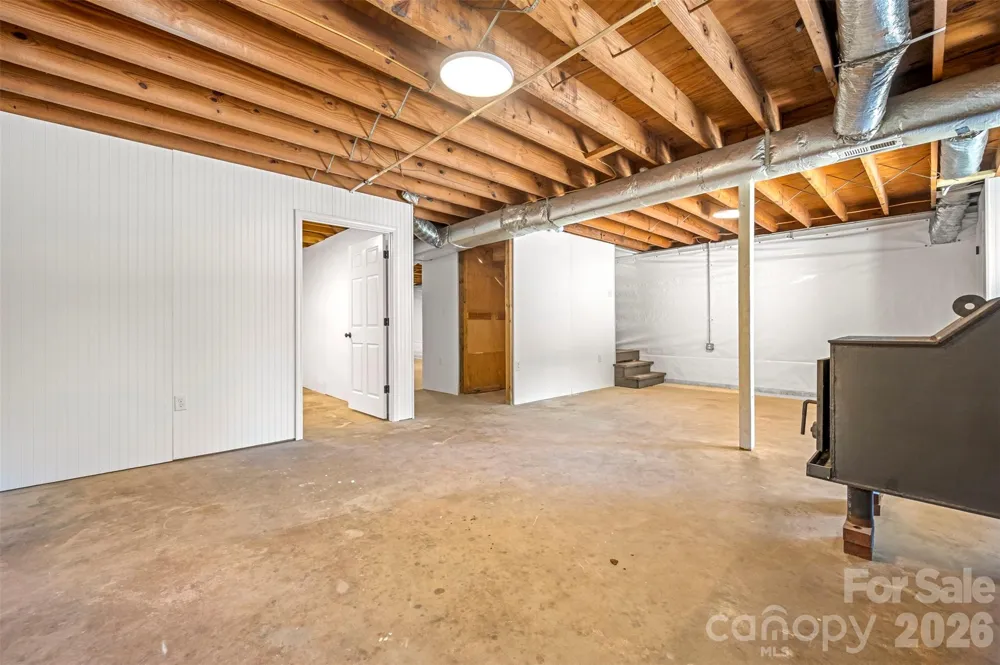 5732 S Nc 9 Highway Tryon, NC 28782