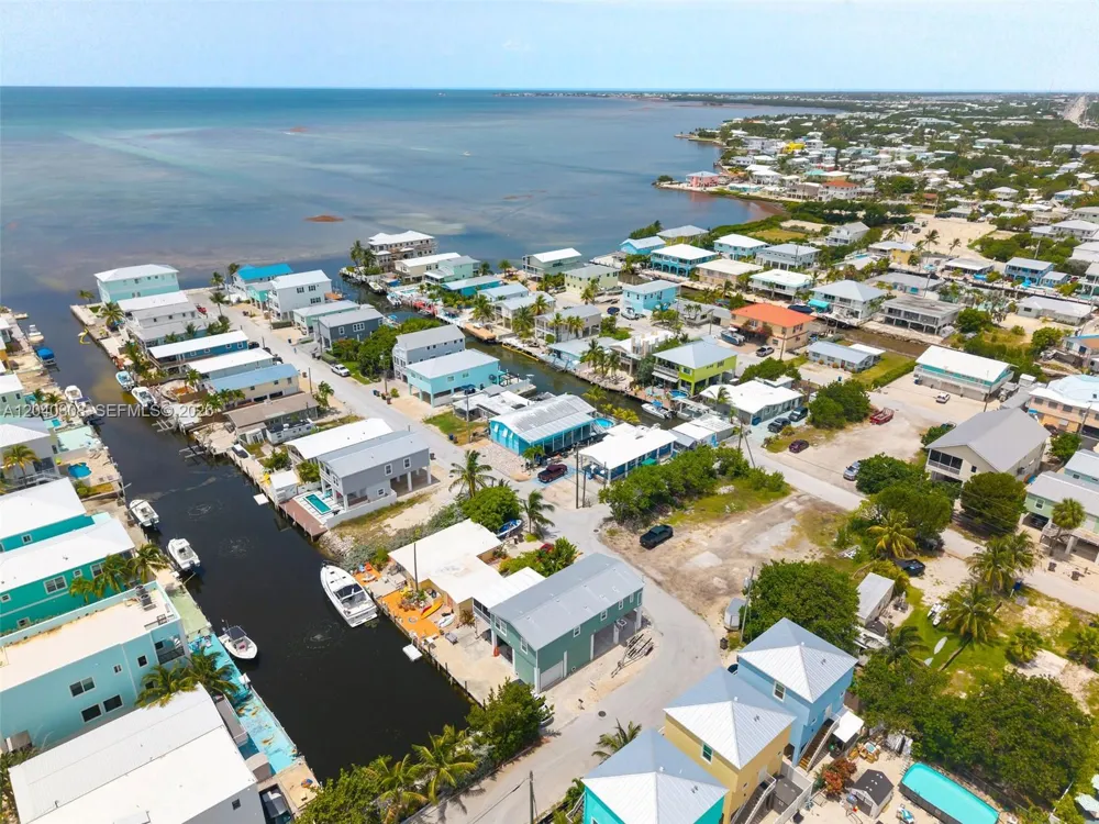 837 91st Court Ocean Marathon, FL 33050