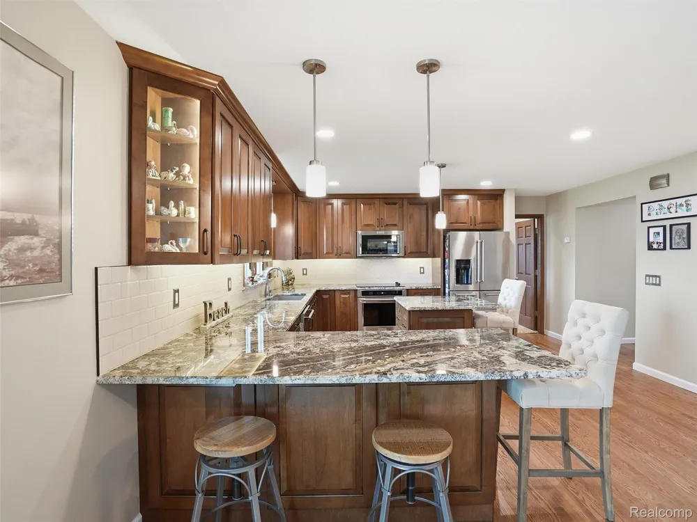 32160 S River Road Harrison Charter Township, MI 48045