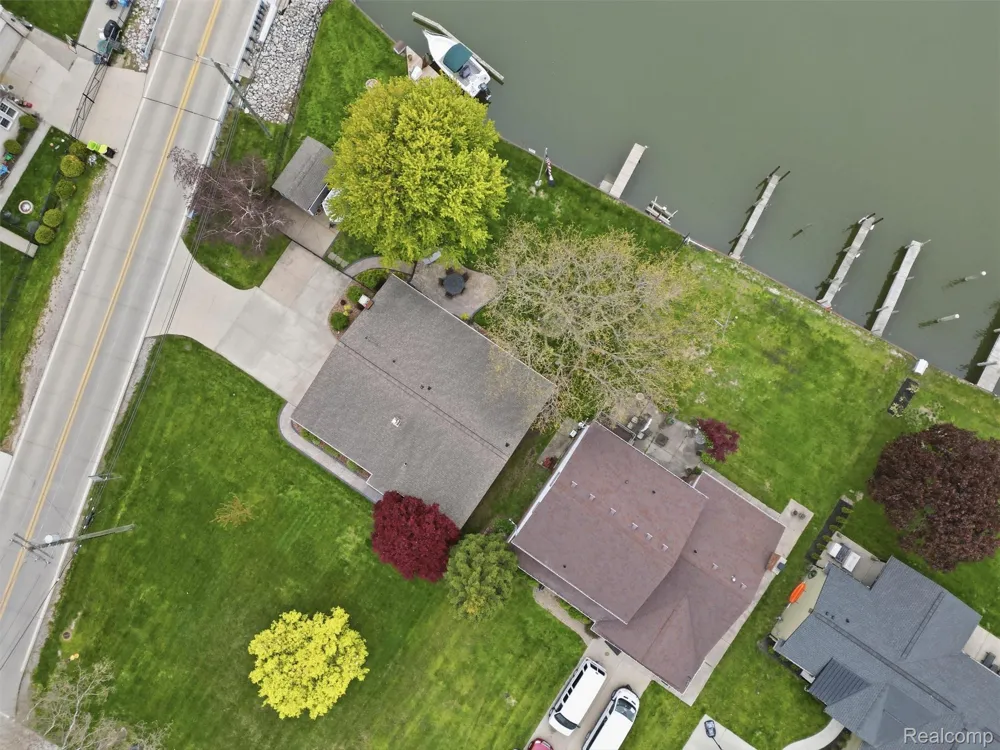 32160 S River Road Harrison Charter Township, MI 48045