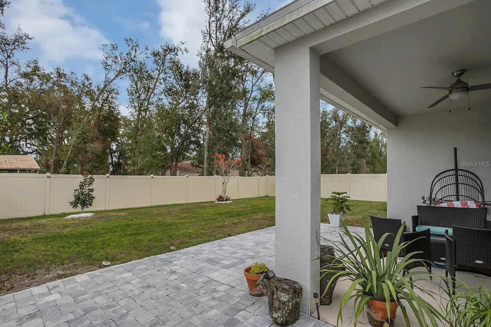 6213 DOLOSTONE DRIVE Lakeland, FL 33811