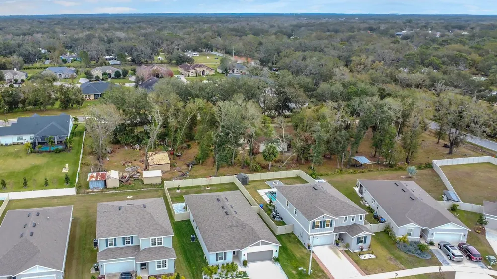 6213 DOLOSTONE DRIVE Lakeland, FL 33811