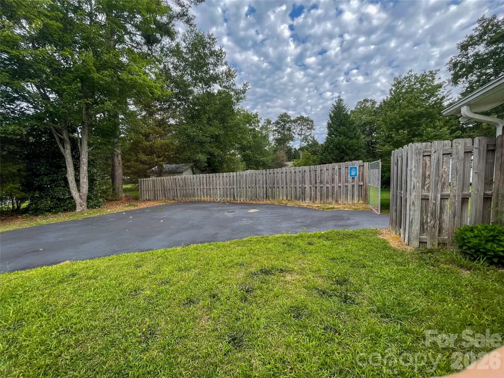 14 Hamden Circle Cheraw, SC 29520