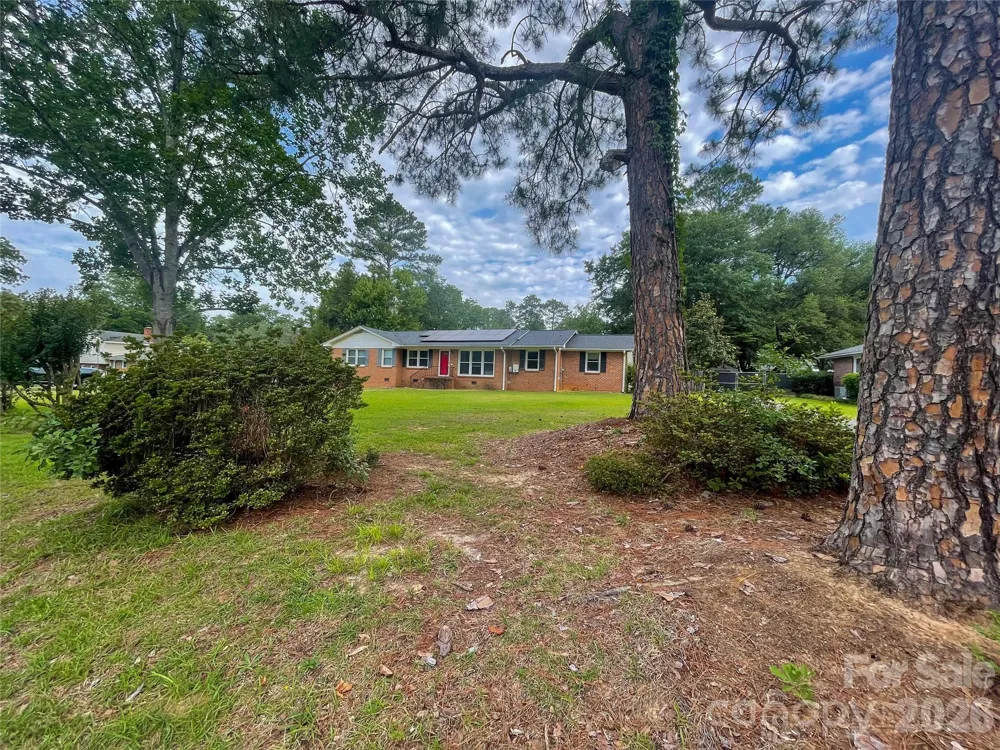 14 Hamden Circle Cheraw, SC 29520
