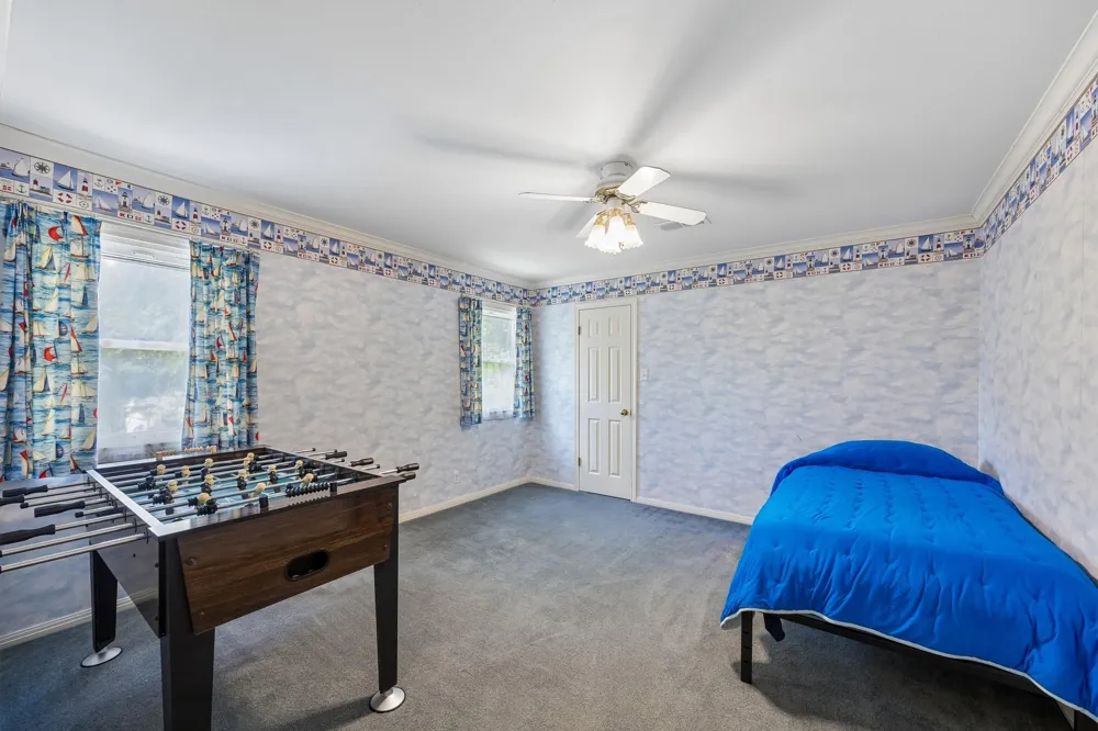 1003 Eagle Lake Road Sealy, TX 77474