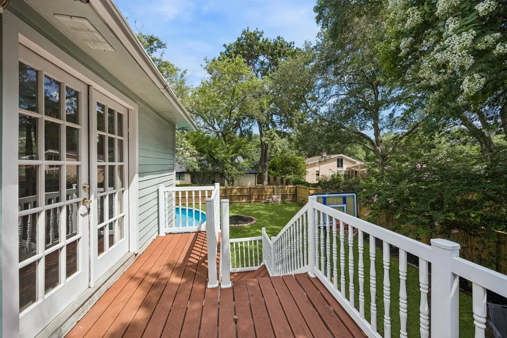 1003 Eagle Lake Road Sealy, TX 77474