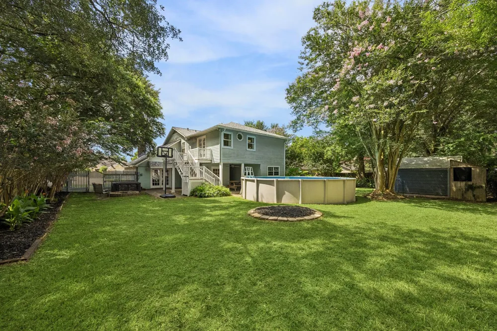 1003 Eagle Lake Road Sealy, TX 77474