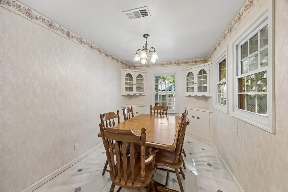 1003 Eagle Lake Road Sealy, TX 77474