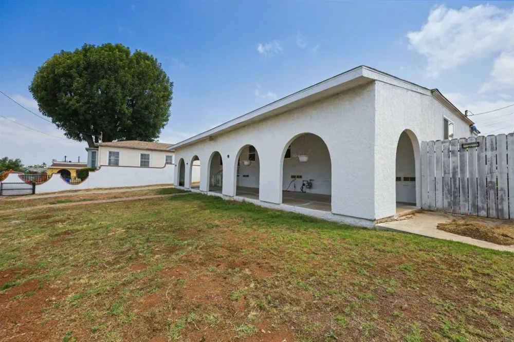 2463 Rancho Drive San Diego, CA 92139