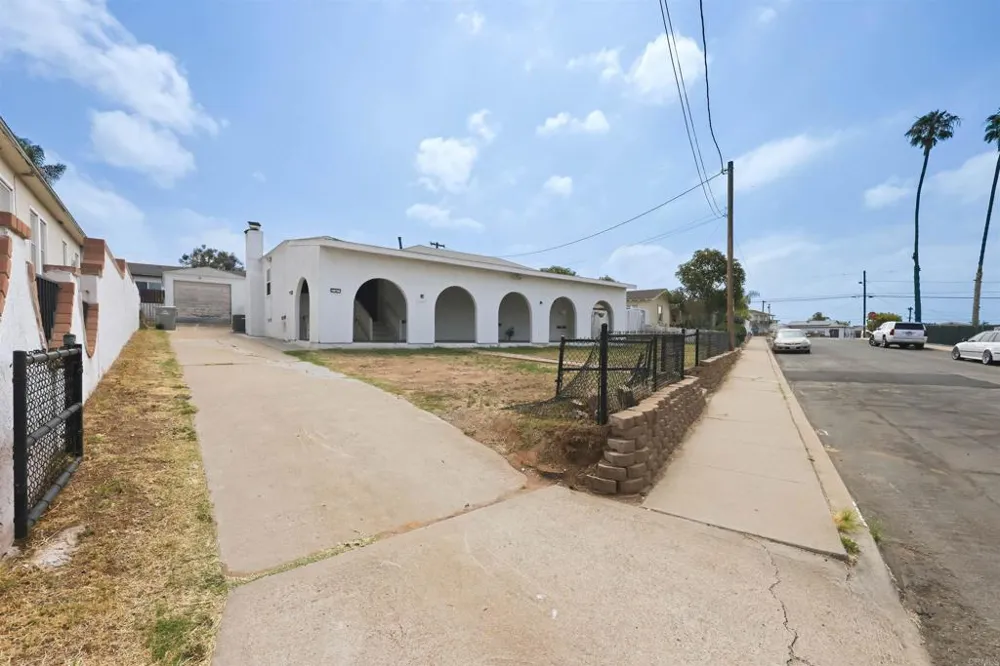 2463 Rancho Drive San Diego, CA 92139