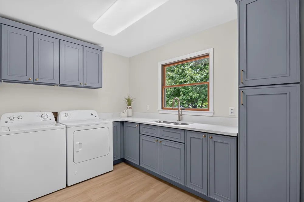 5129 Bardstone Street Jackson, MI 49201