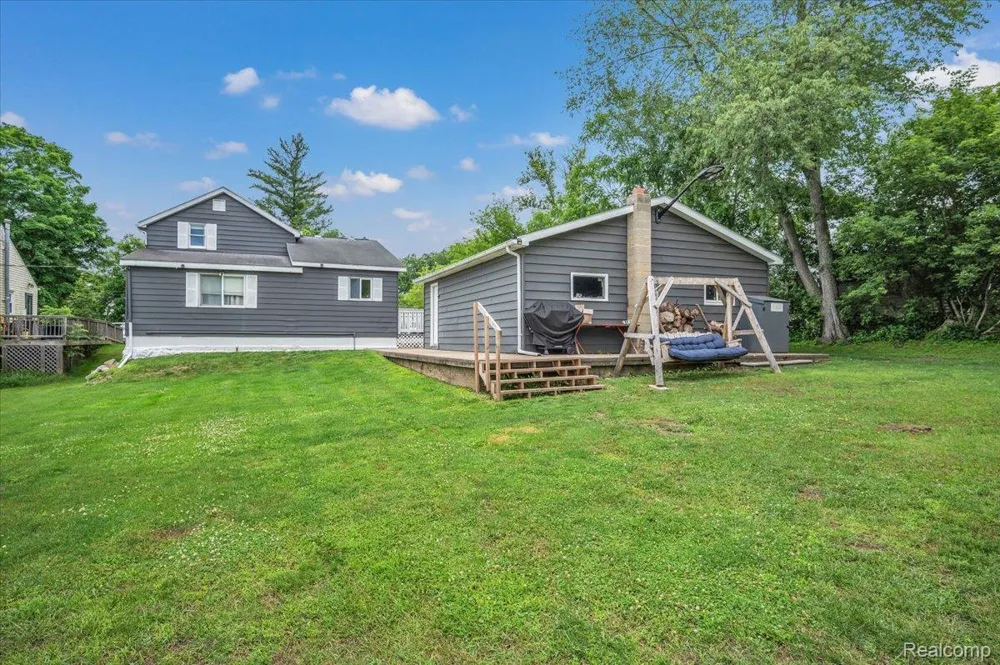 612 BLACKS CORNERS ROAD Imlay City City, MI 48444