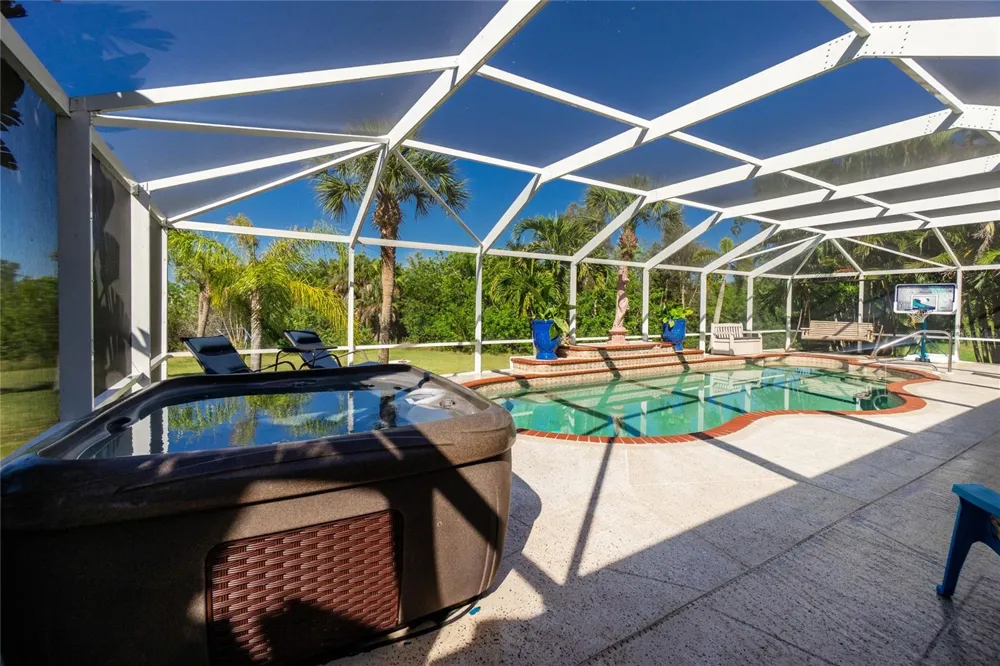 1112 MUSCOVIE COURT Punta Gorda, FL 33950