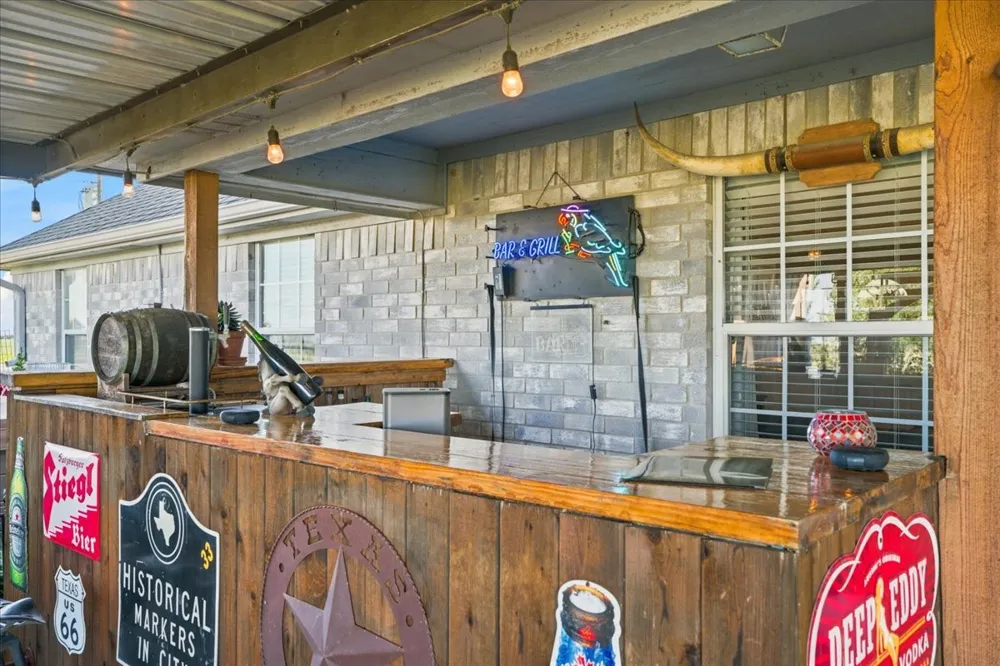 2951 FM 936 Hubbard, TX 76648
