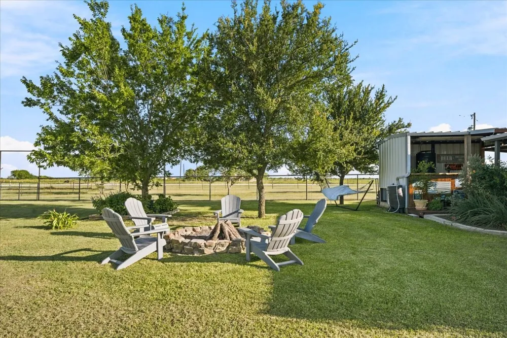 2951 FM 936 Hubbard, TX 76648