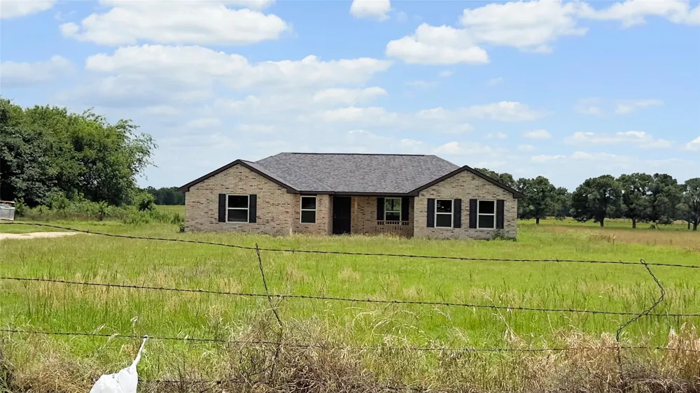 2607 VZ County Road 2403 Canton, TX 75103