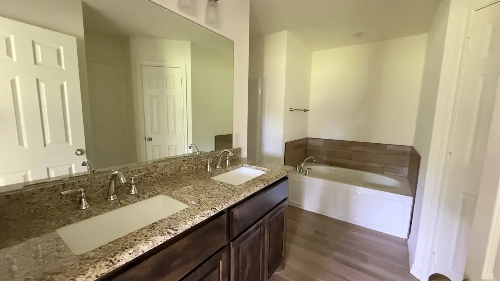 2607 VZ County Road 2403 Canton, TX 75103