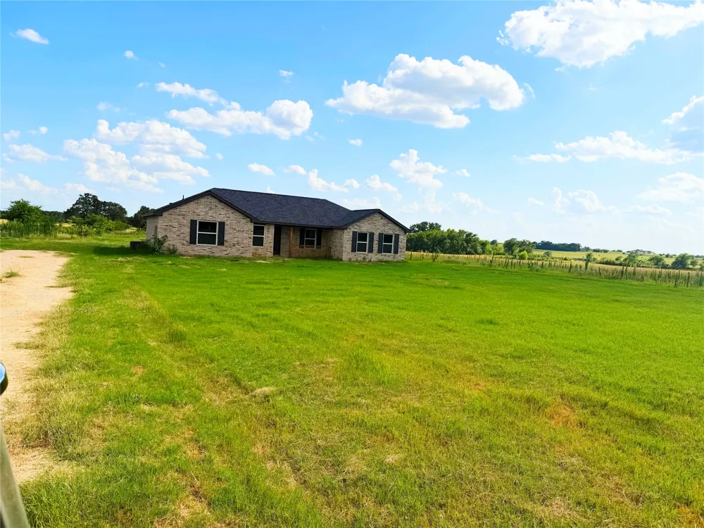 2607 VZ County Road 2403 Canton, TX 75103