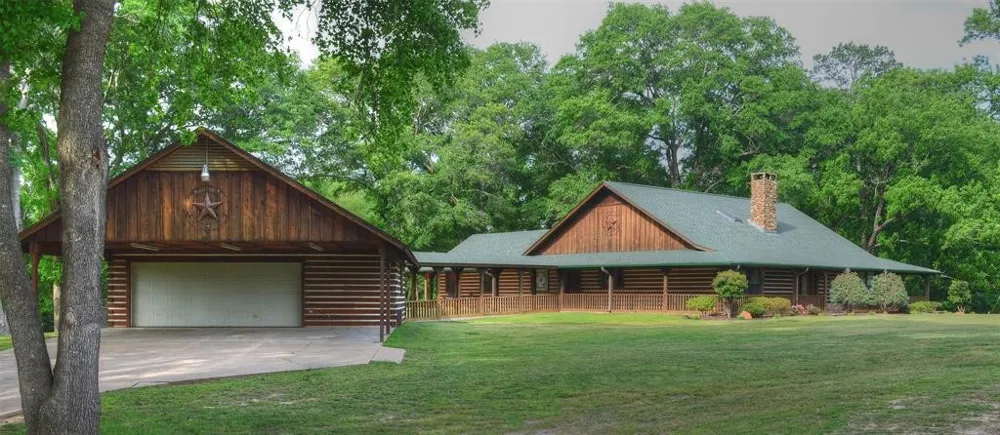 1765 Crabapple Big Sandy, TX 75755