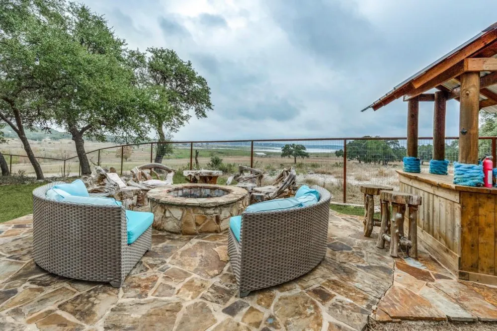 443 Big Bend Drive Canyon Lake, TX 78133