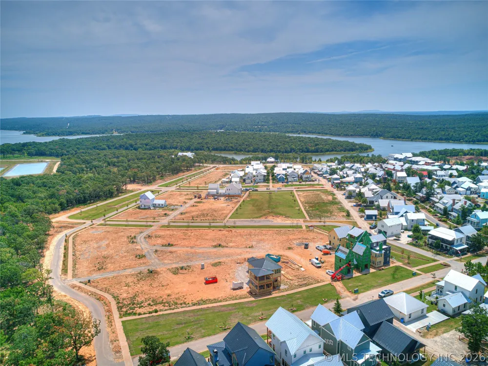 44 Redbud Street Carlton Landing, OK 74432