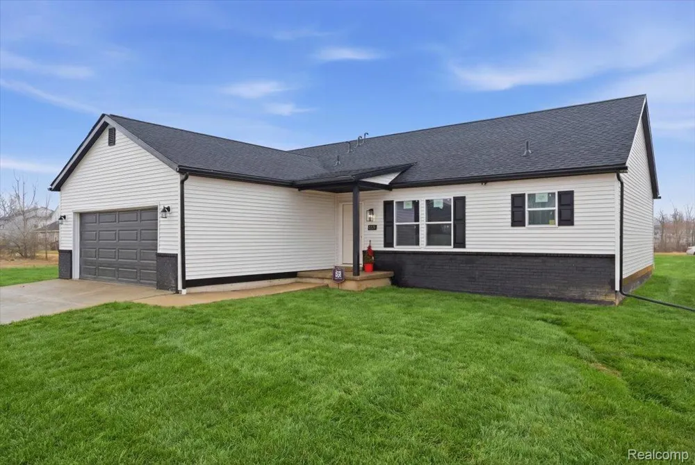 4396 Bridgeport Court Inkster City, MI 48141