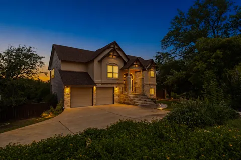 700 Augusta Circle