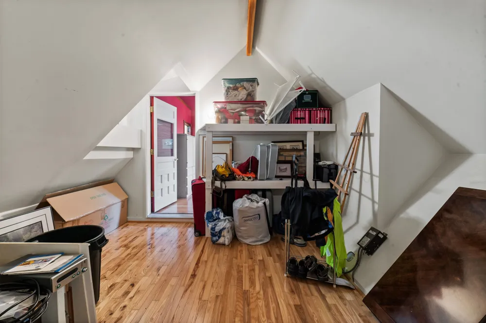 10552 Craig Road Peninsula Township, MI 49686