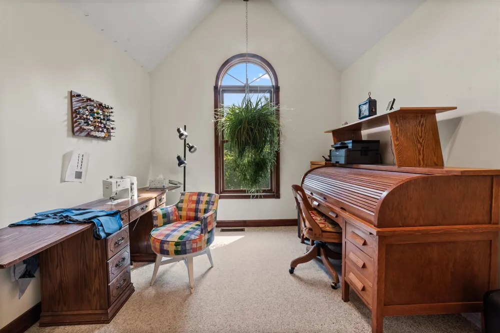10552 Craig Road Peninsula Township, MI 49686