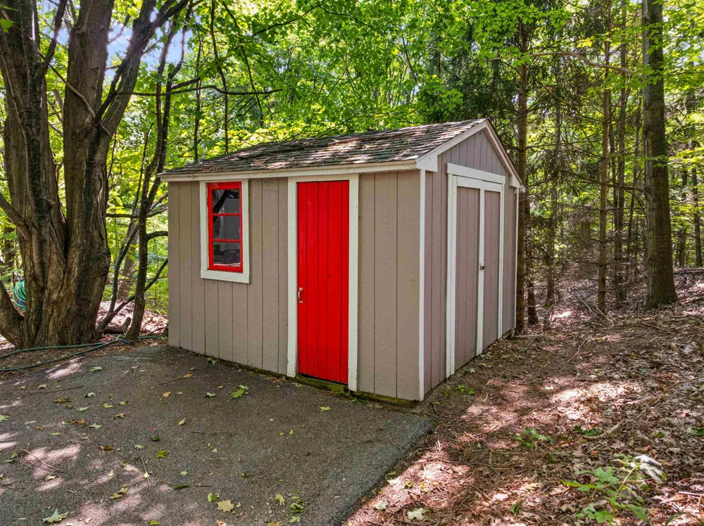 10552 Craig Road Peninsula Township, MI 49686