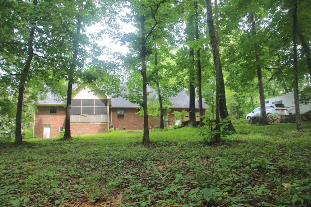 2544 Barwood Dr Greenbrier, TN 37073