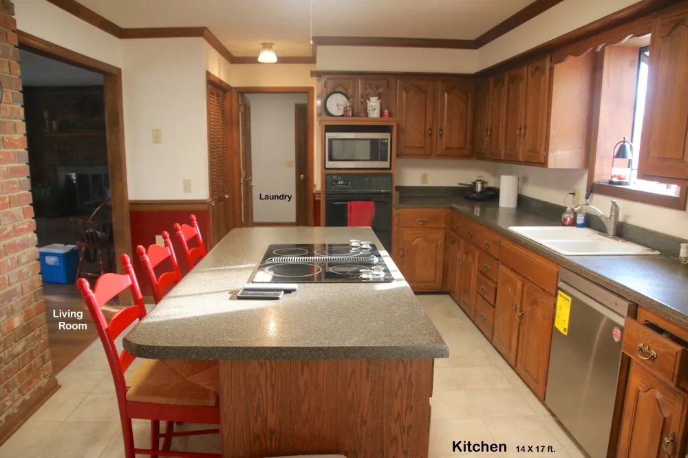 2544 Barwood Dr Greenbrier, TN 37073