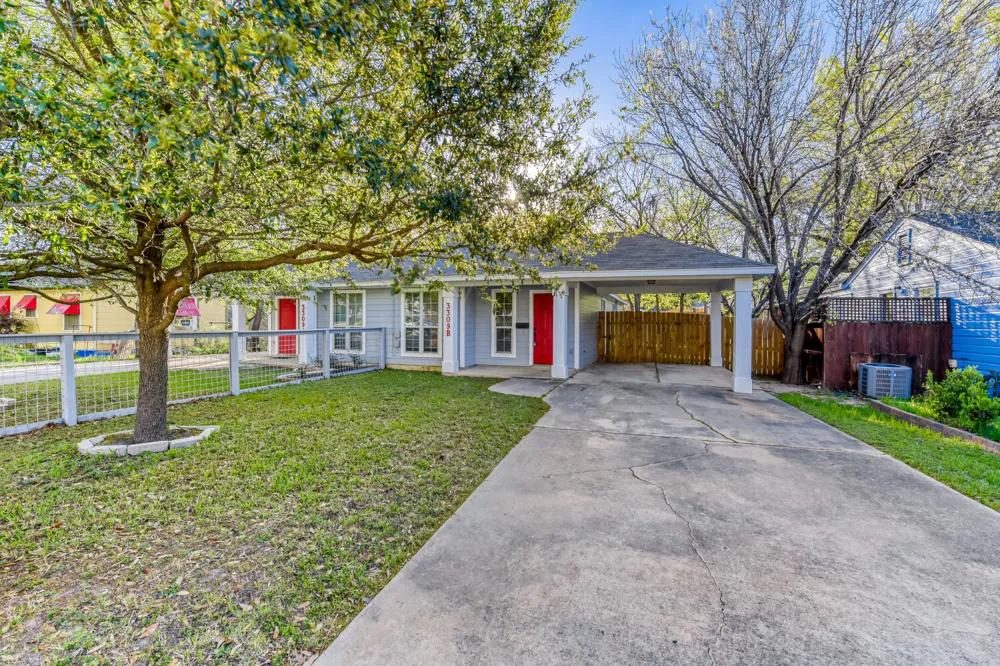 3309 Robinson Avenue #B Austin, TX 78722